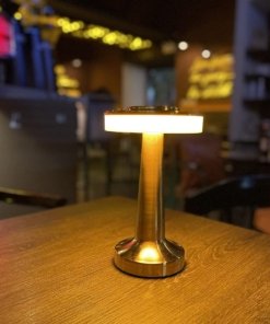 Lámpara de mesa LED recargable táctil de 3 niveles